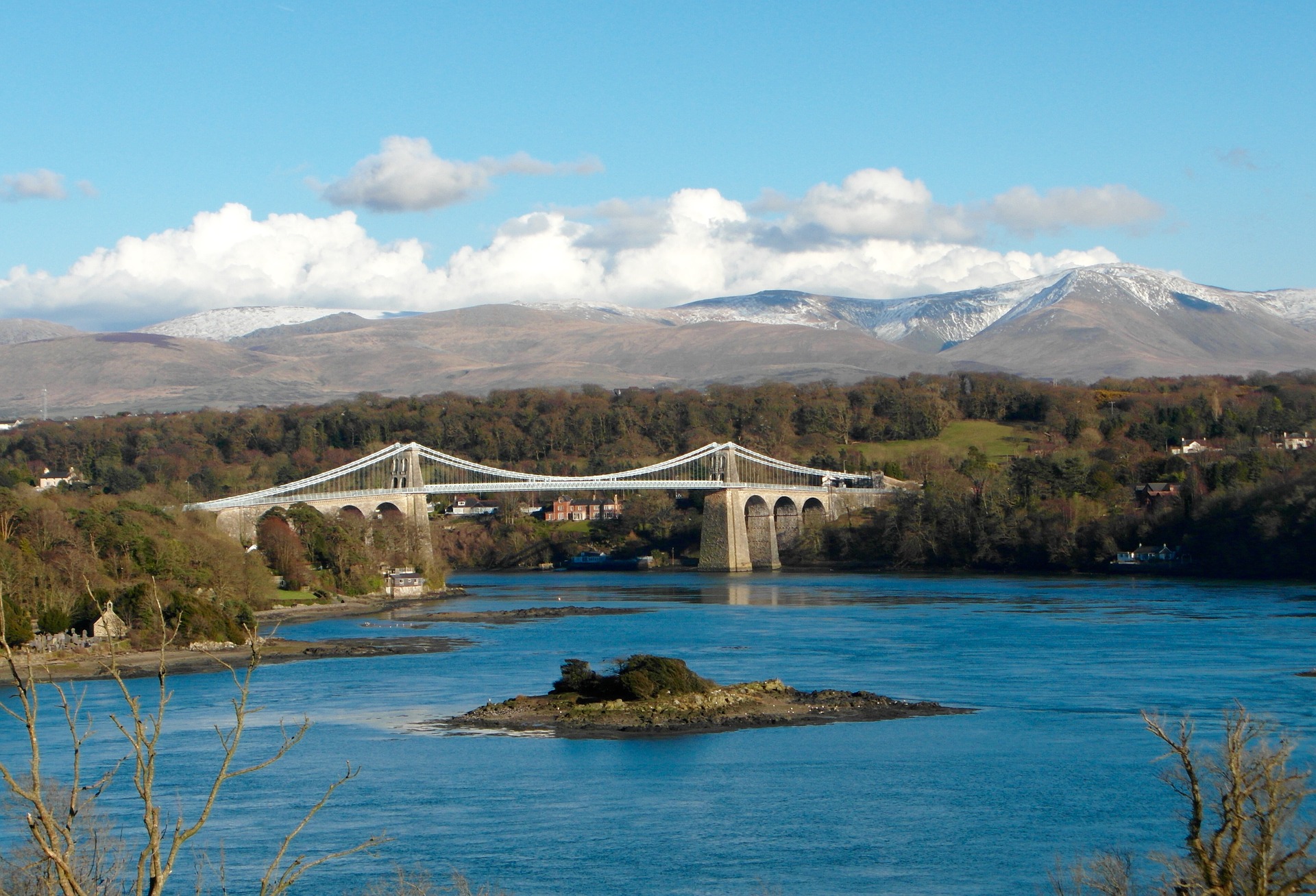menai-1503878_1920