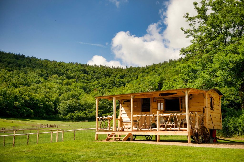 Loose Reins cabin nestled in a Dorset valley